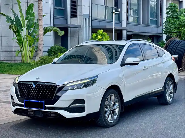 Venucia T90