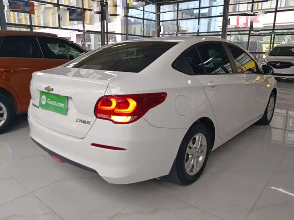 Chevrolet Cavalier — миниатюра 7
