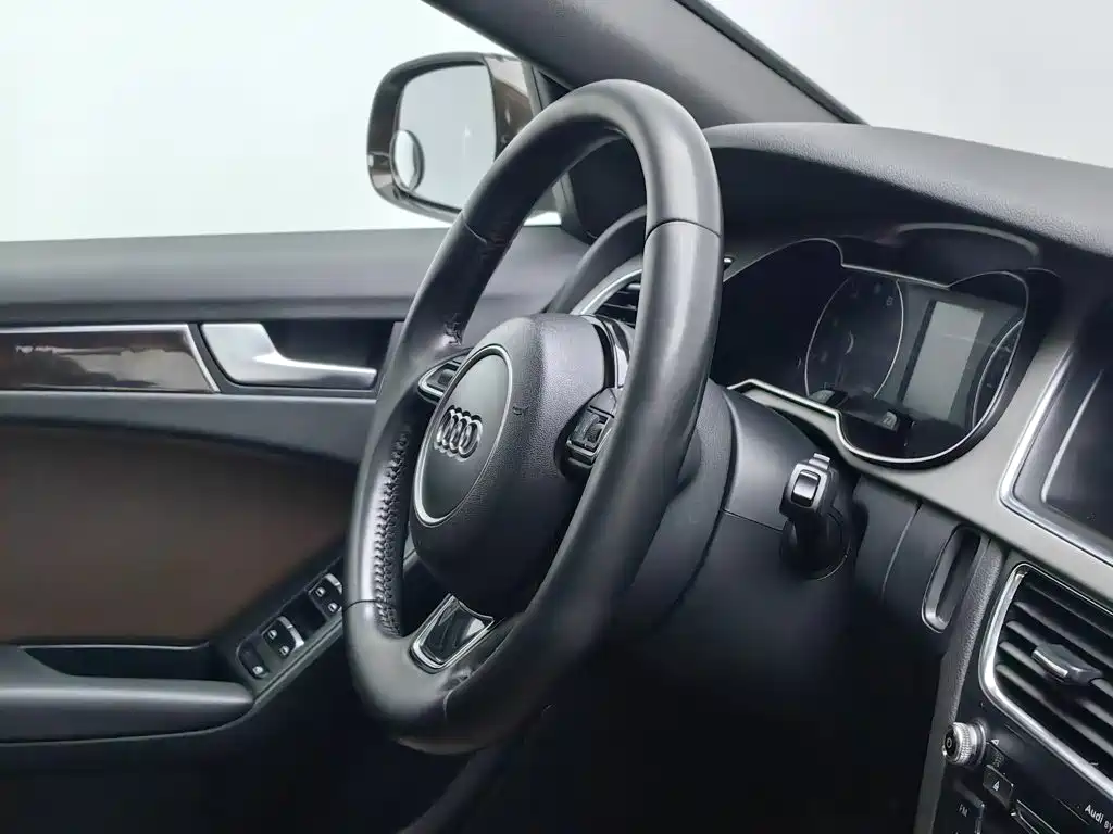Audi A4L — миниатюра 22