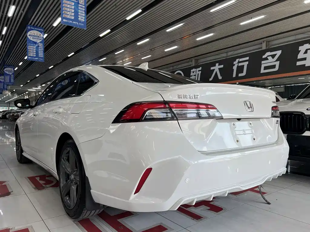 Honda Inspire — миниатюра 9