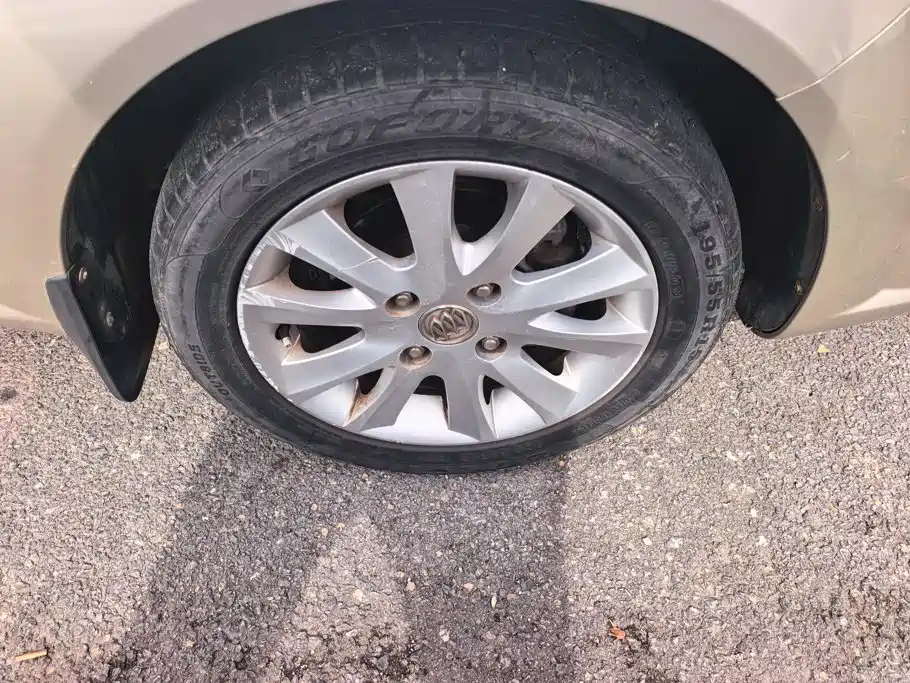 Buick Excelle — миниатюра 6