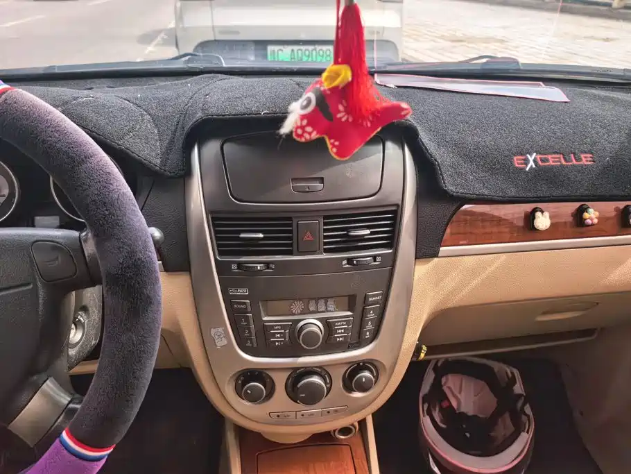 Buick Excelle — миниатюра 13