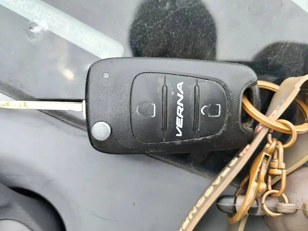 Hyundai Verna — миниатюра 9
