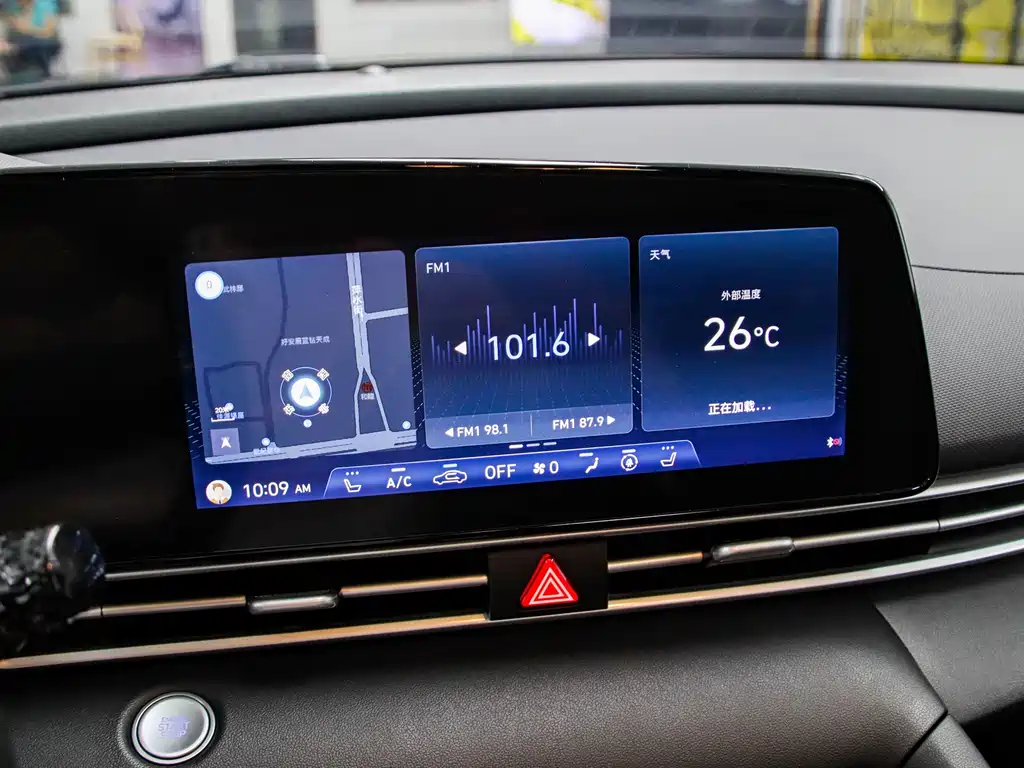 Hyundai Elantra — миниатюра 8