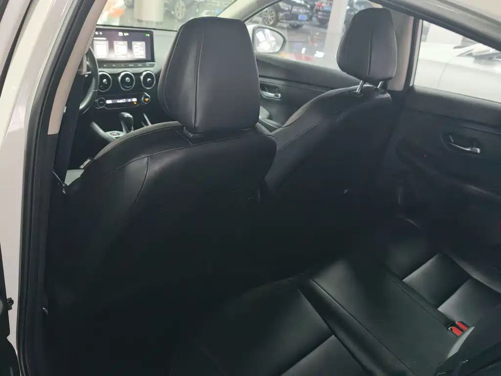 Nissan Sylphy — миниатюра 12