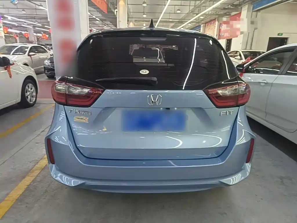Honda Fit — миниатюра 6
