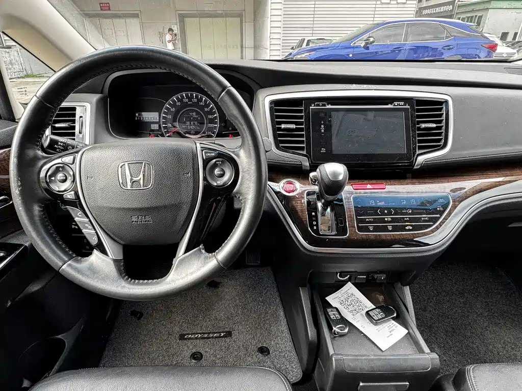 Honda Odyssey — миниатюра 8