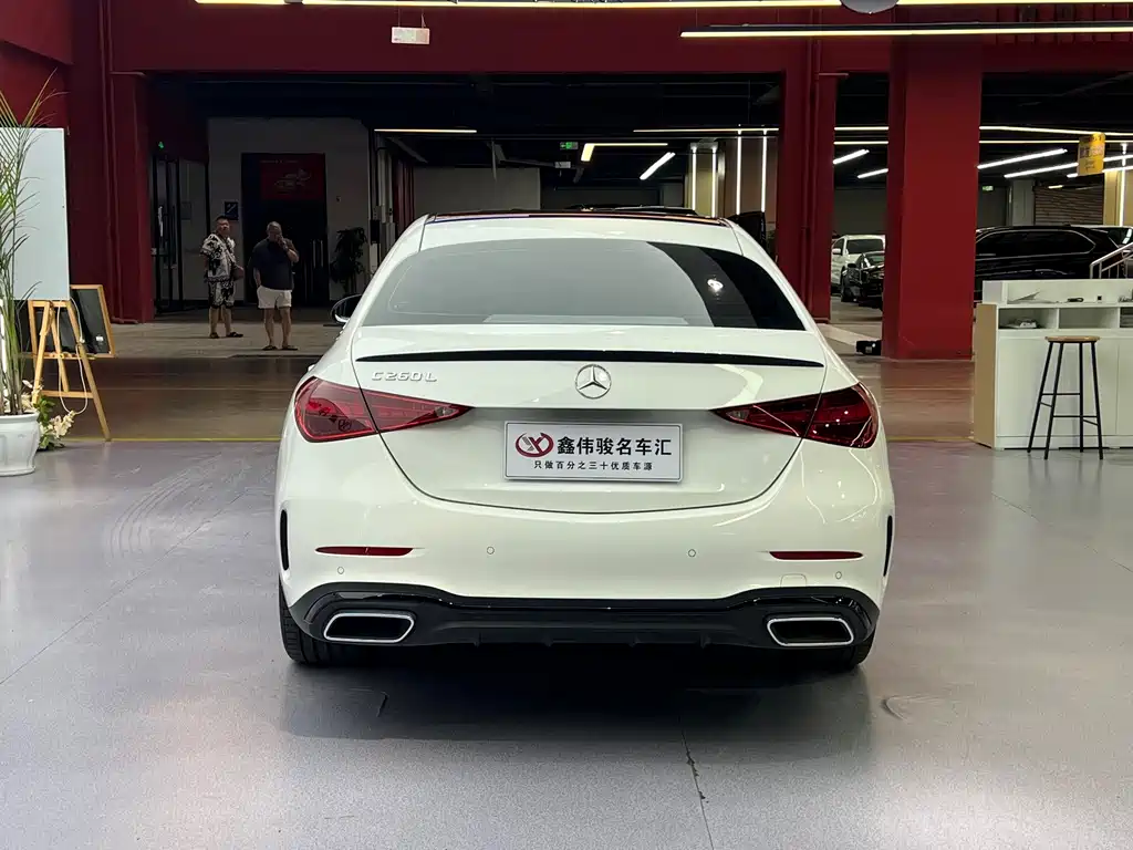 Mercedes-Benz C-Class — миниатюра 16