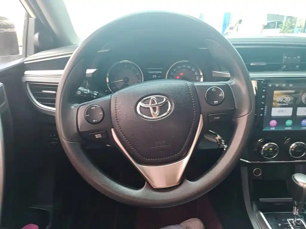 Toyota Corolla — миниатюра 11