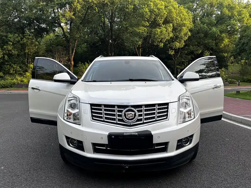 Cadillac SRX — миниатюра 8