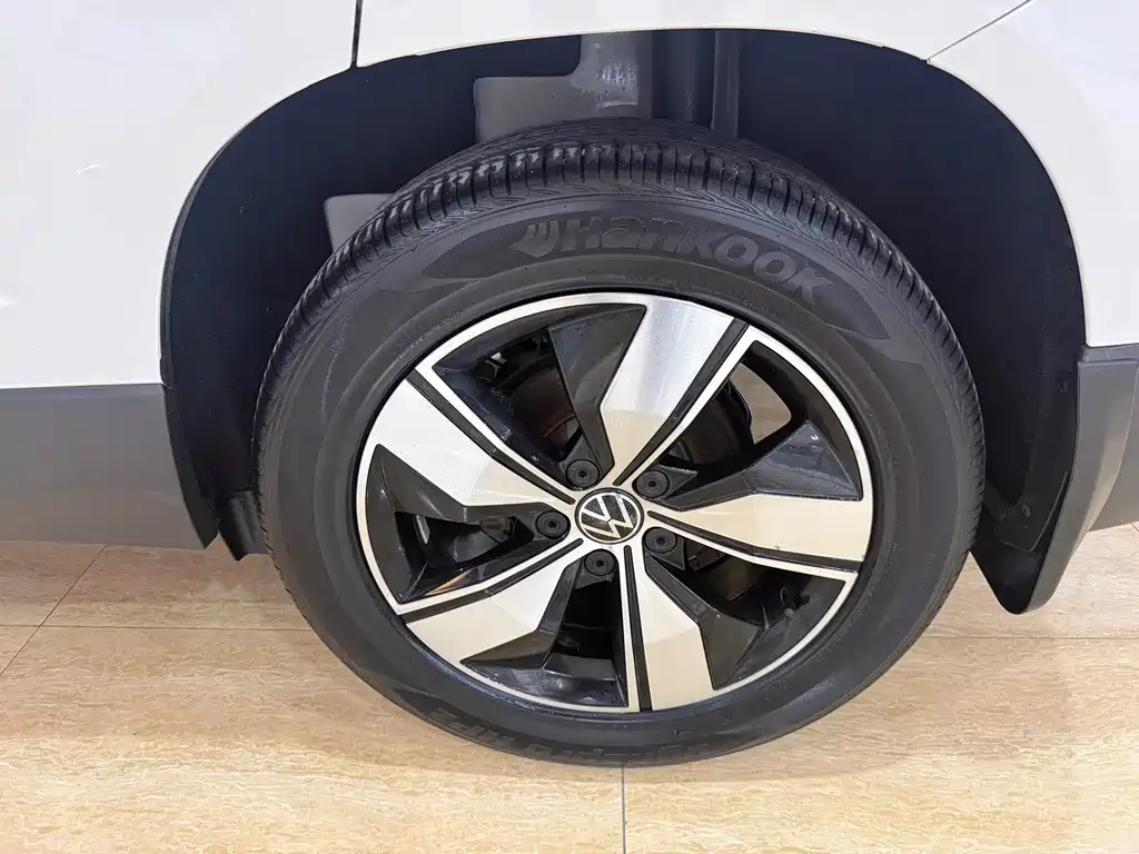 Volkswagen Tharu — миниатюра 11