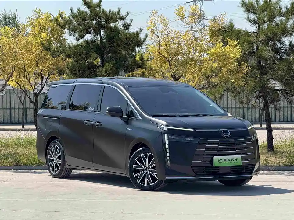 GAC Motor Trumpchi E8 PHEV — миниатюра 3