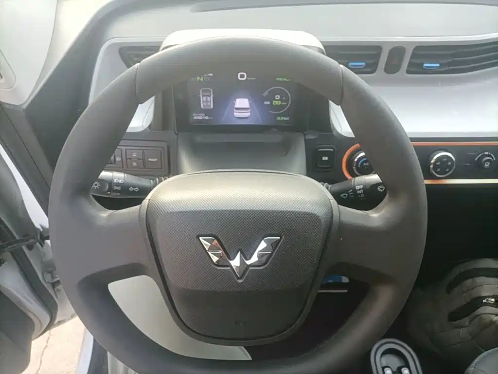 Wuling MINIEV — миниатюра 11