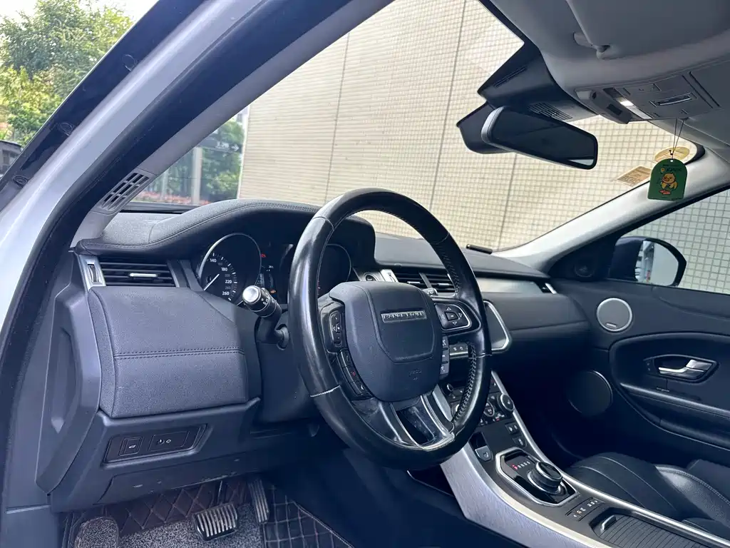 Land Rover Evoque — миниатюра 9