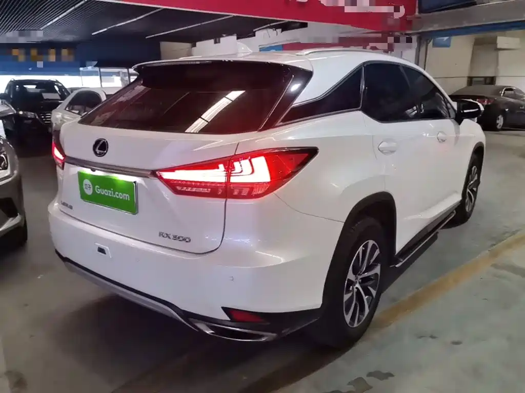 Lexus RX — миниатюра 7