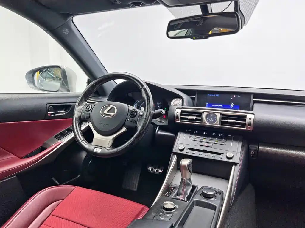 Lexus IS — миниатюра 24