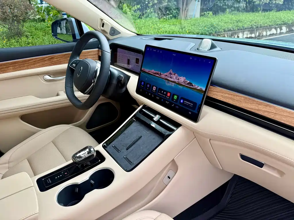 AITO AITO M5 — миниатюра 13