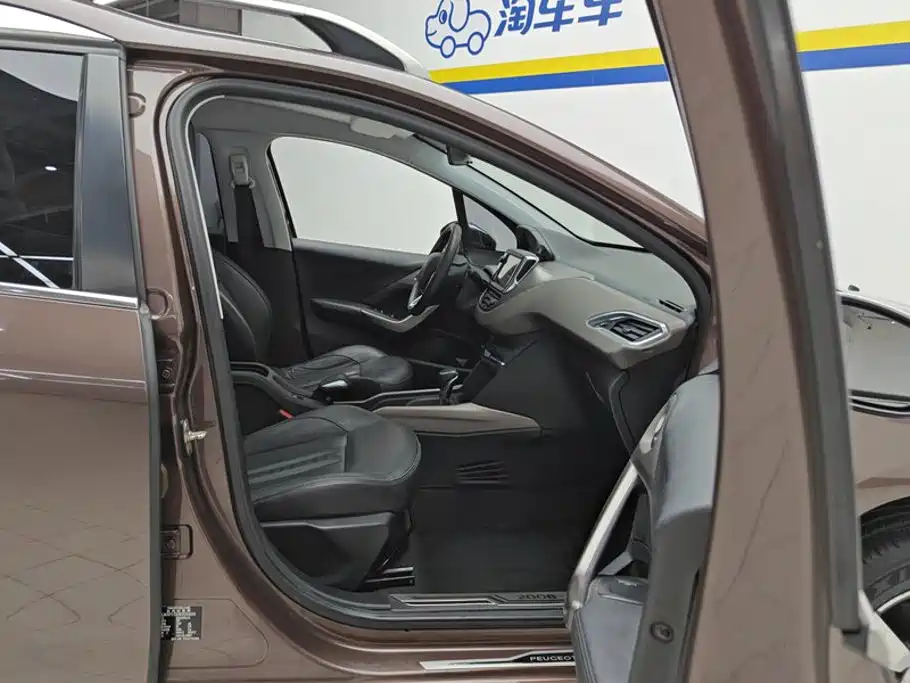 Peugeot 2008 — миниатюра 8