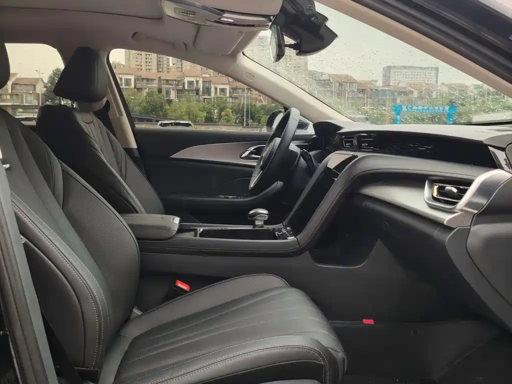 Hongqi Hongqi H5 — миниатюра 5