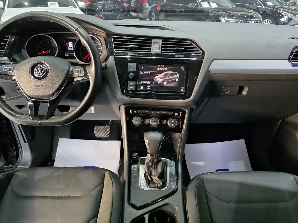 Volkswagen Tiguan L — миниатюра 10