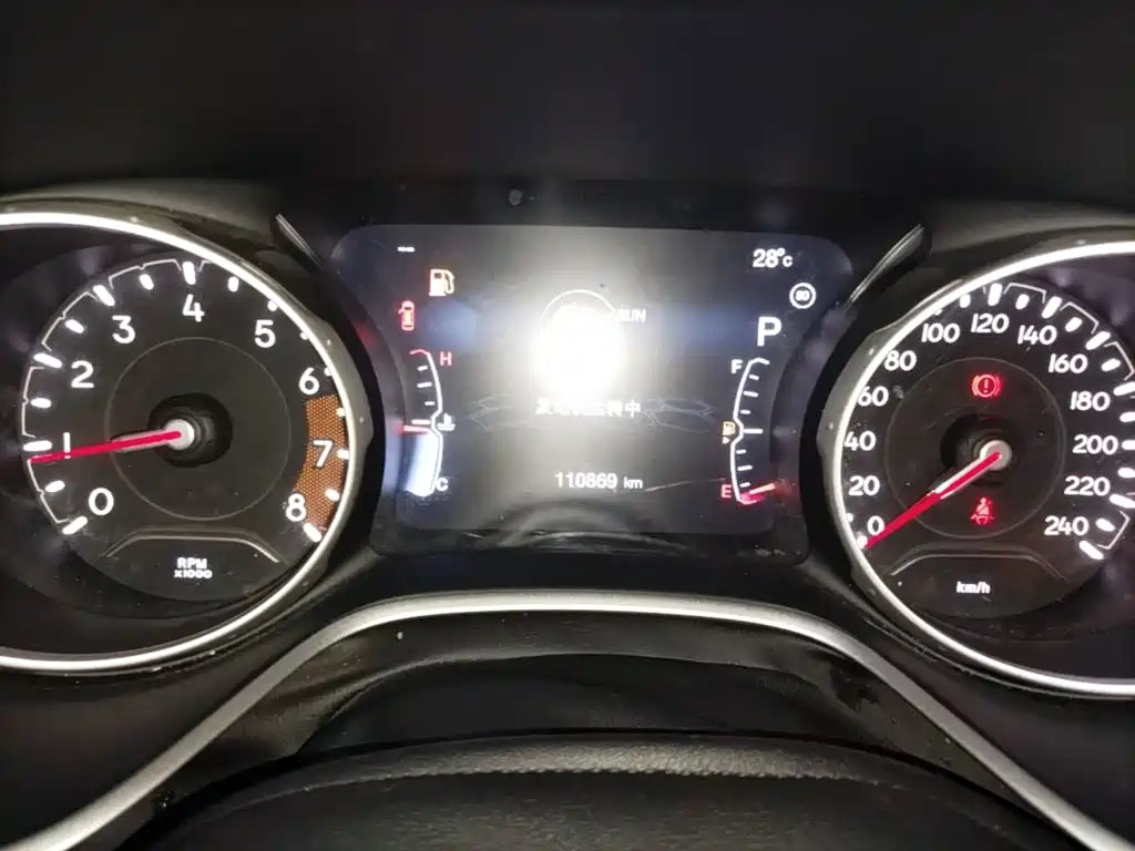 Jeep Compass — миниатюра 12