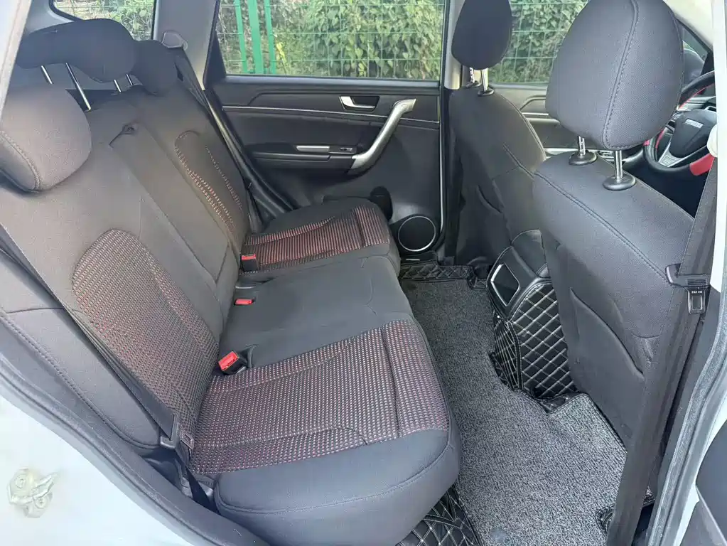 Haval M6 — миниатюра 9