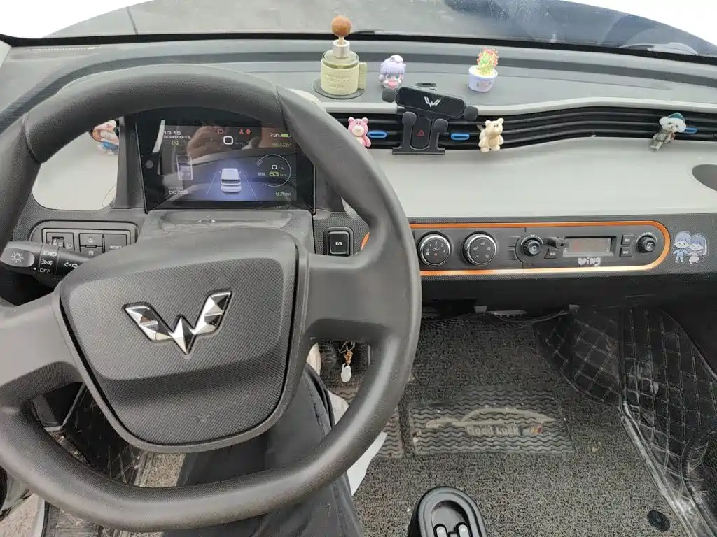 Wuling MINIEV — миниатюра 21
