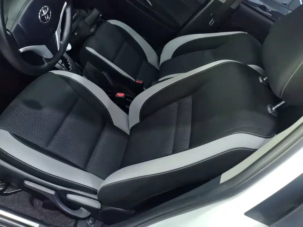 Toyota Yaris L — миниатюра 15