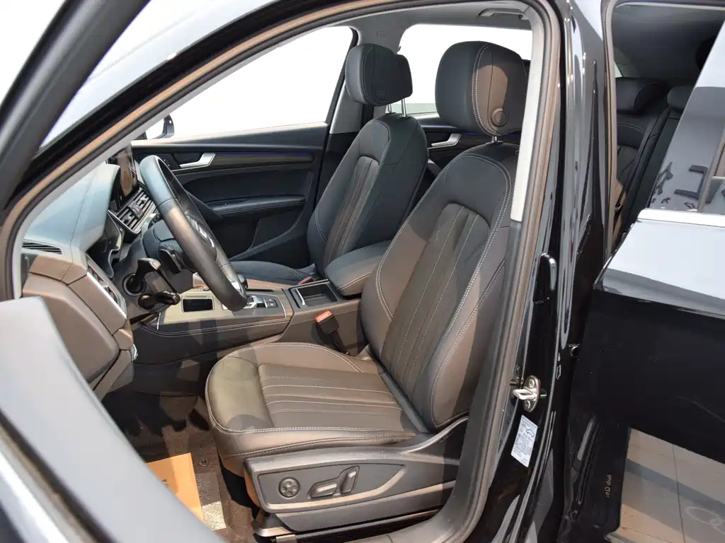 Audi Q5L 2022 40T Luxury