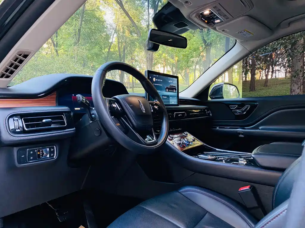 Lincoln Aviator — миниатюра 10