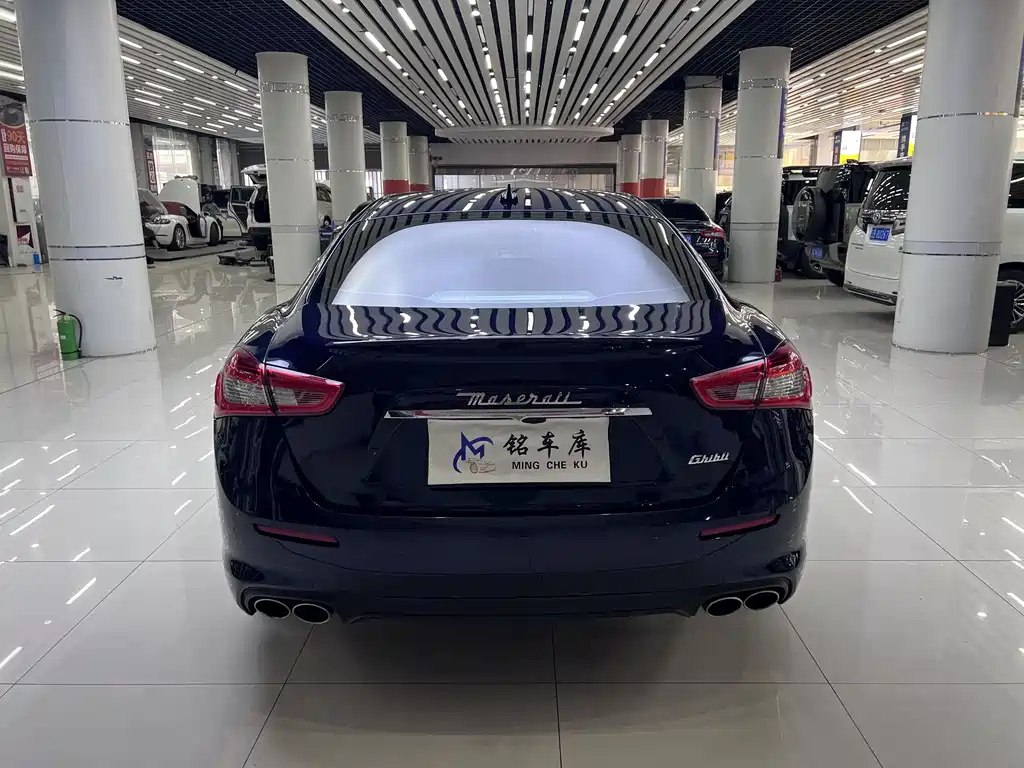 MASERATI GHIBLI