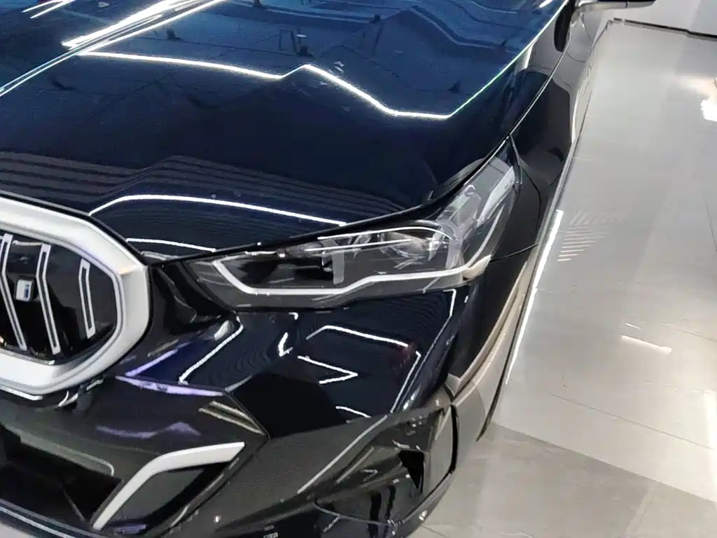 BMW i5 — миниатюра 3
