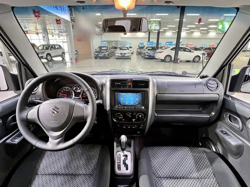 Suzuki Jimny — миниатюра 9