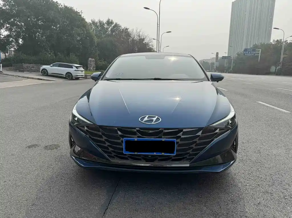 Hyundai Elantra — миниатюра 2