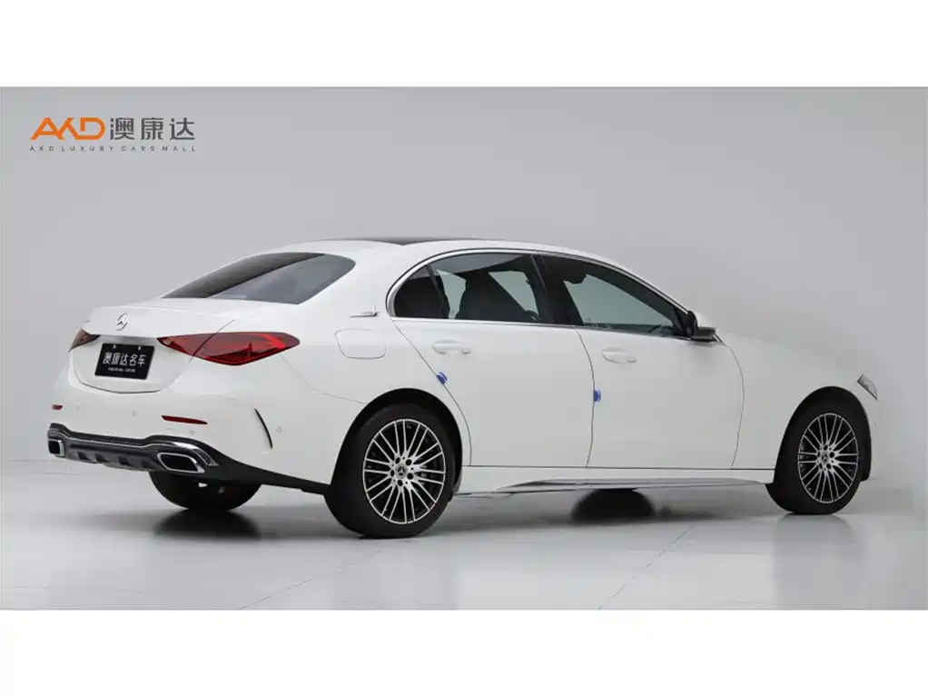 Mercedes-Benz C-Class — миниатюра 3