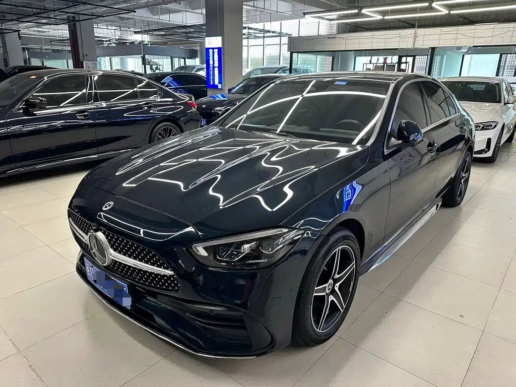 Mercedes-Benz C-Class 2022