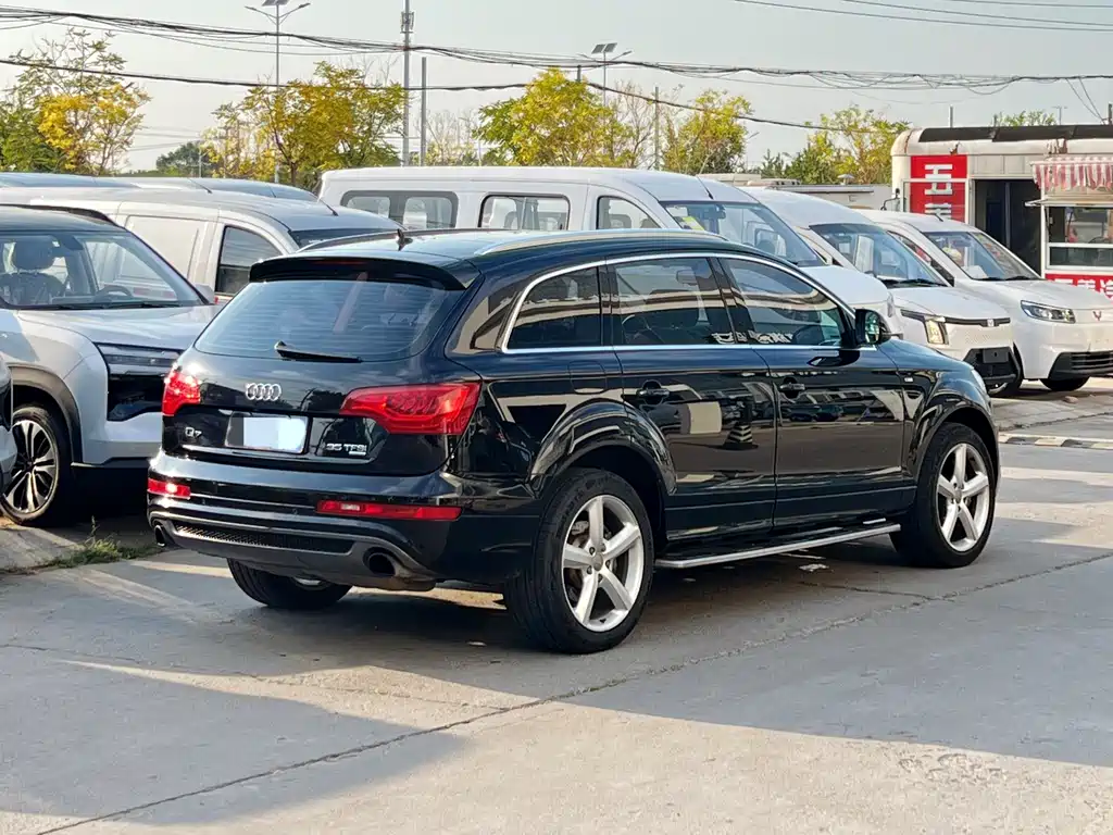 Audi Q7 — миниатюра 3