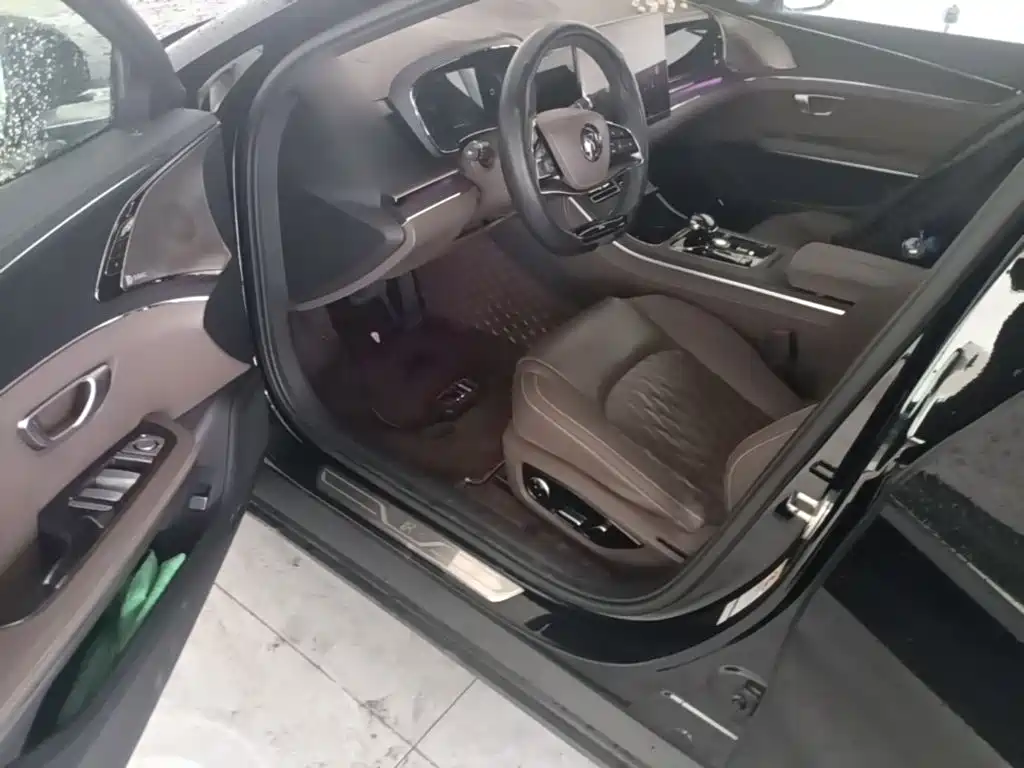 BYD Han — миниатюра 16