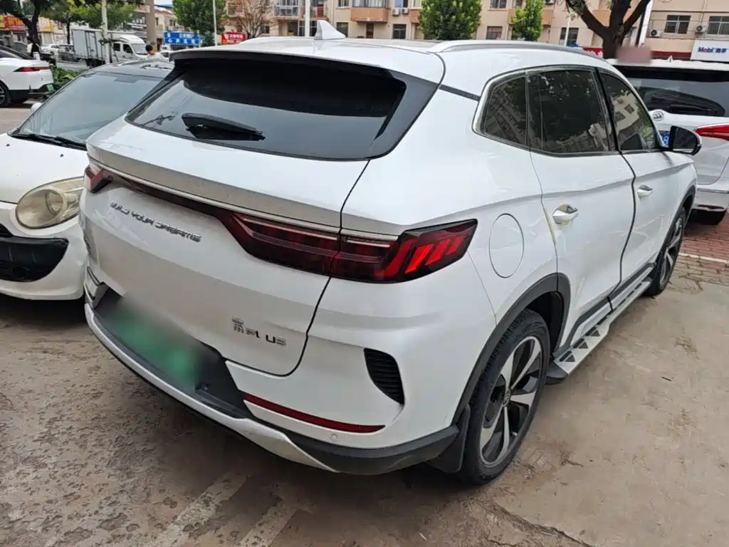 BYD PLUS New Energy — миниатюра 7