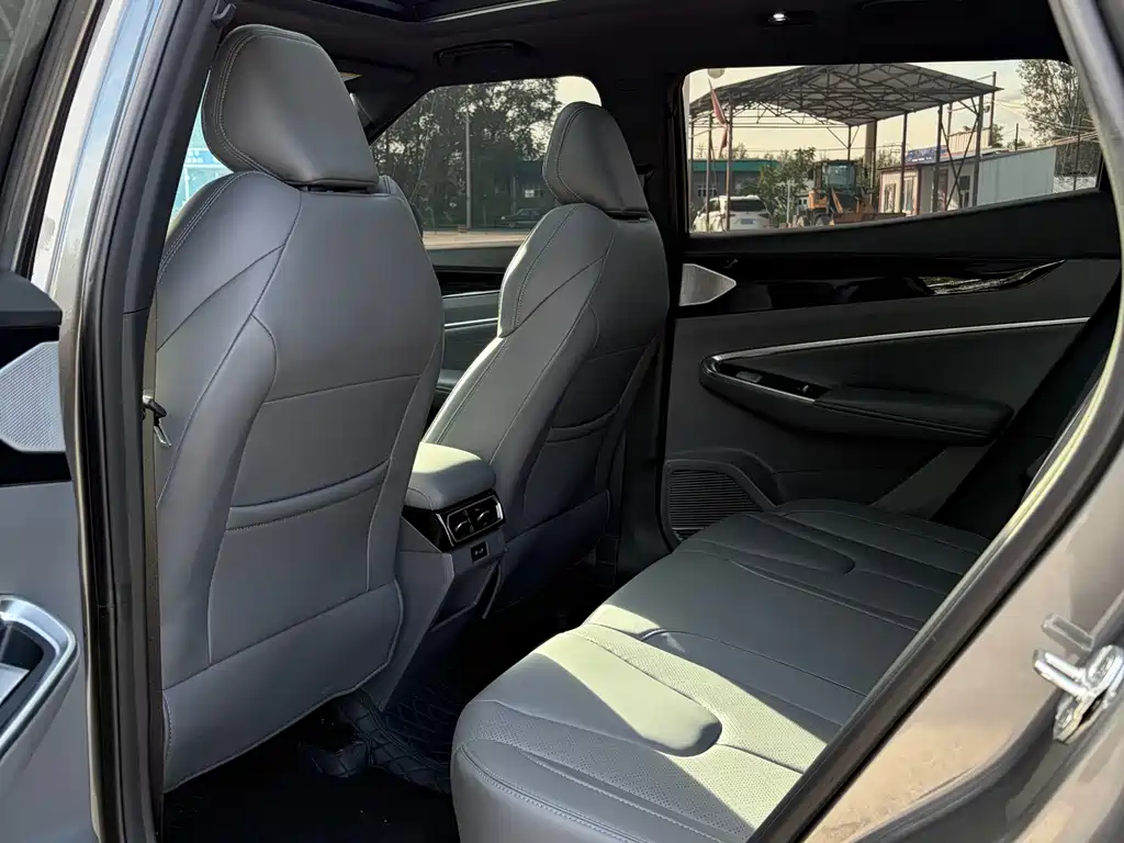 Geely Boyue — миниатюра 6
