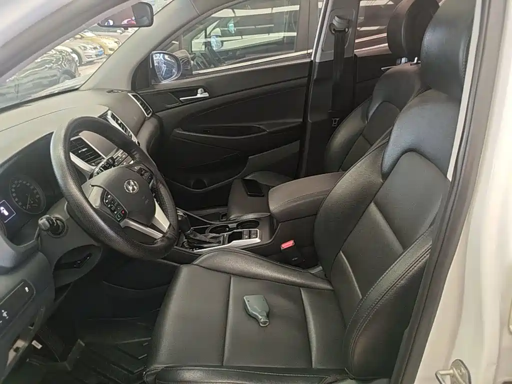 Hyundai Tucson — миниатюра 15