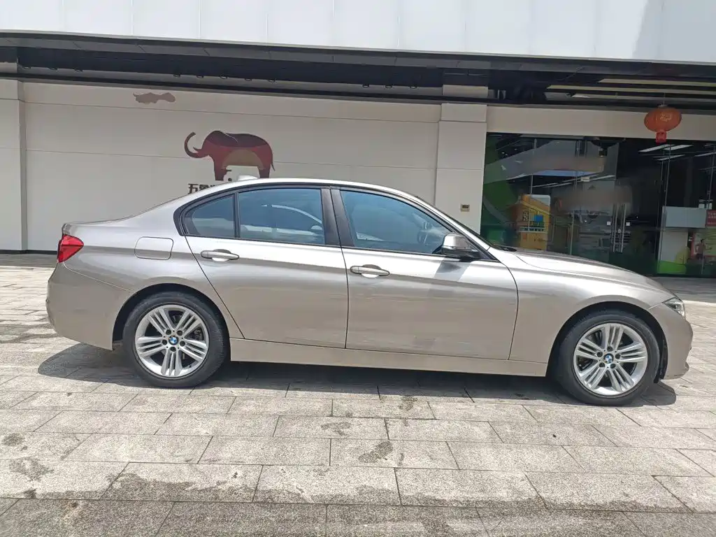 BMW 3 Series — миниатюра 8