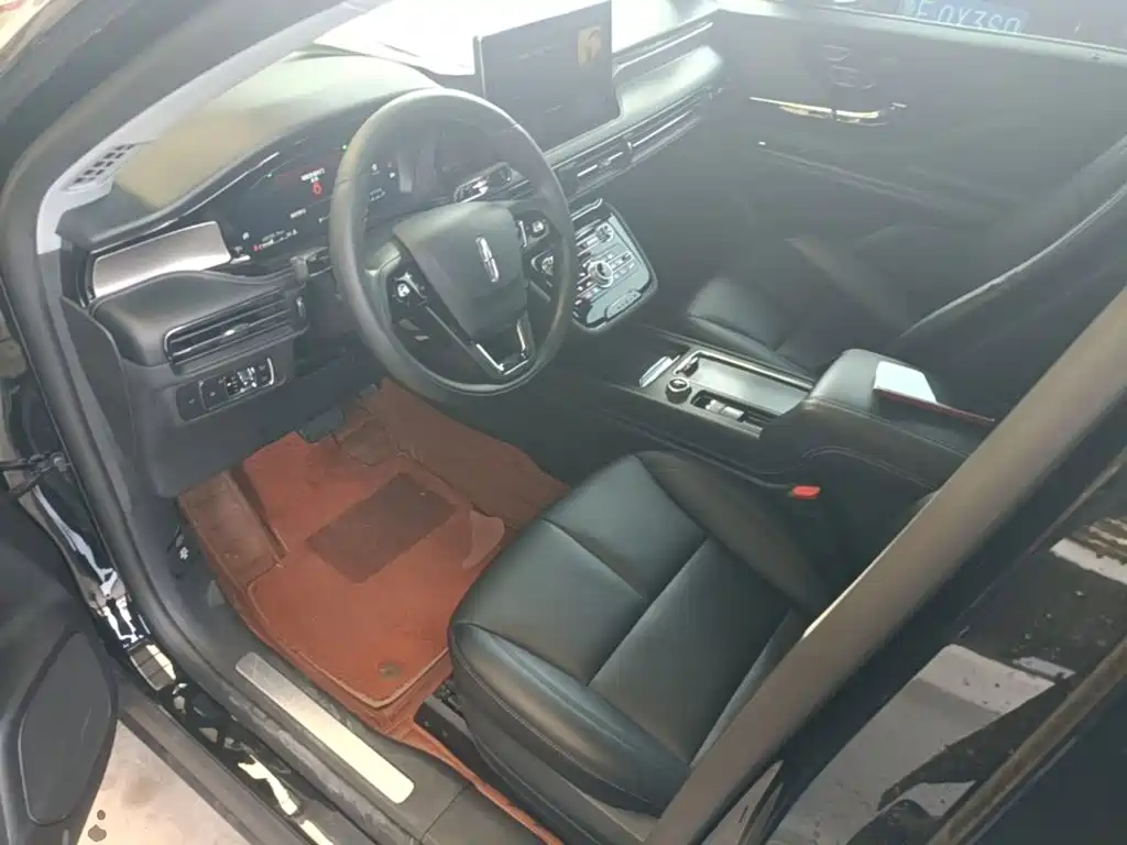 Lincoln Corsair — миниатюра 16