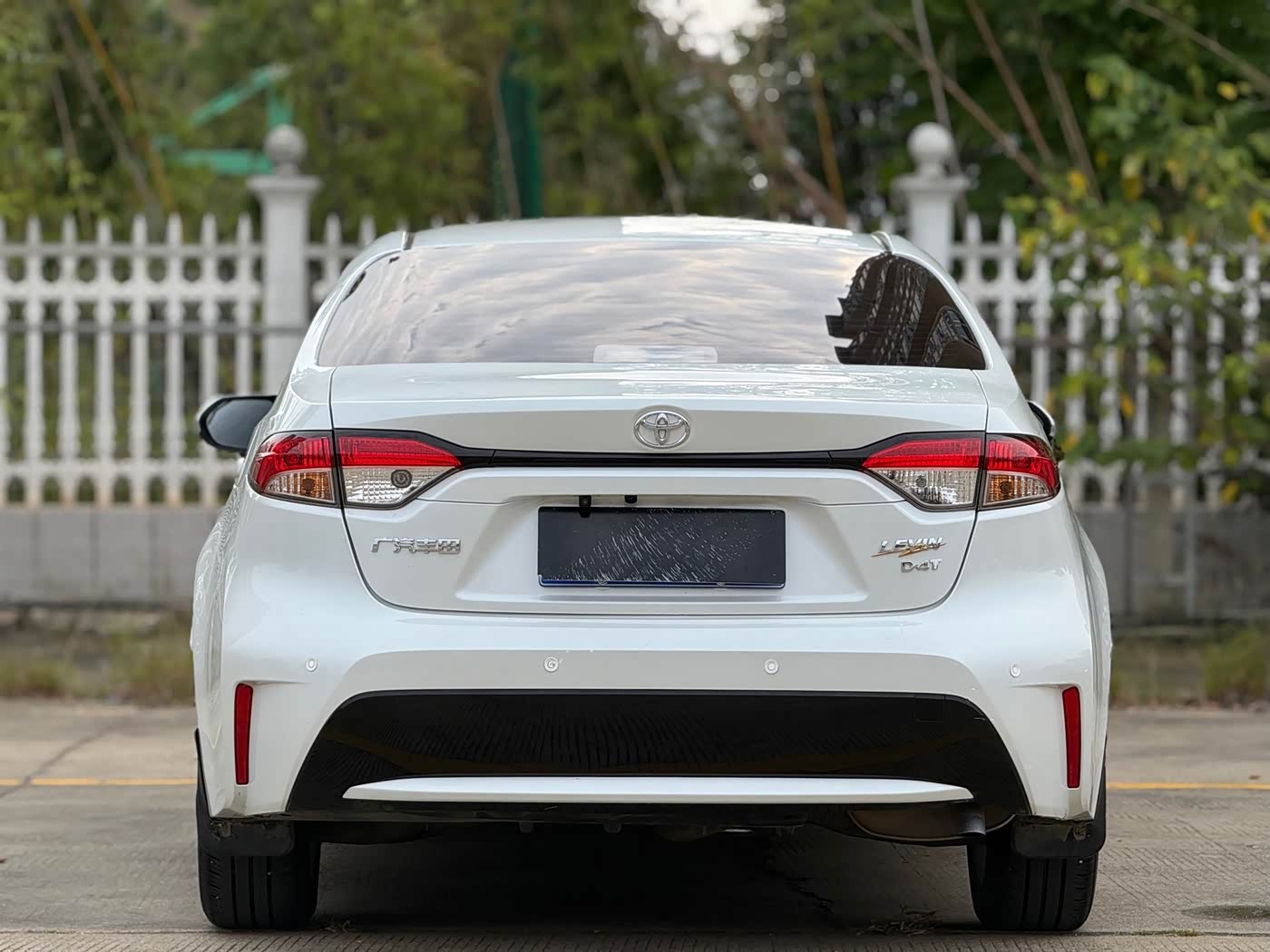Toyota Levin 1.2 л 2022 г. Белый, пробег 45000 км