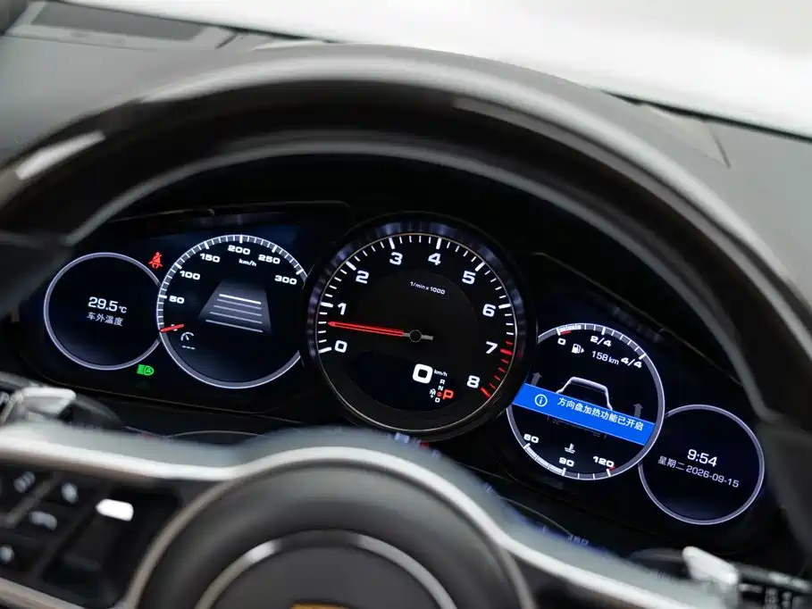 Porsche Cayenne — миниатюра 26