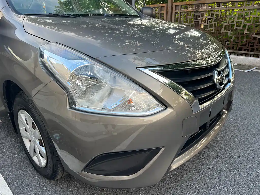 Nissan Sunny — миниатюра 17