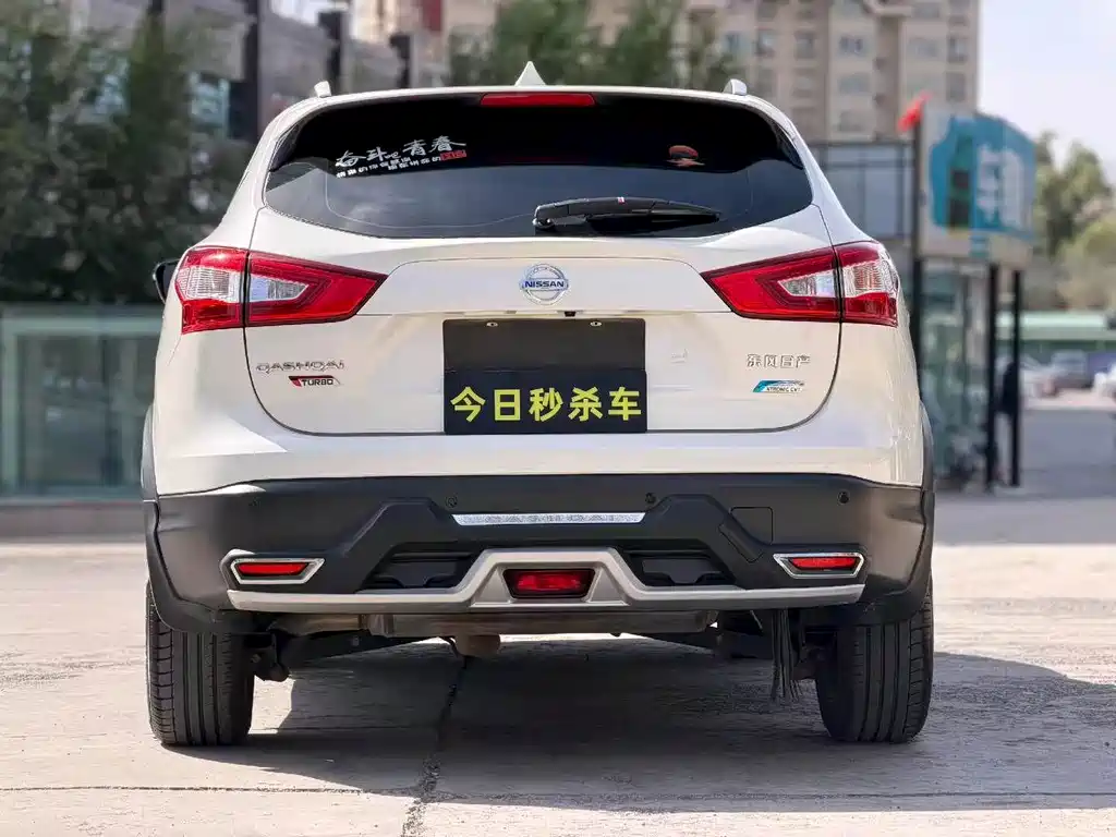 Nissan Qashqai — миниатюра 8