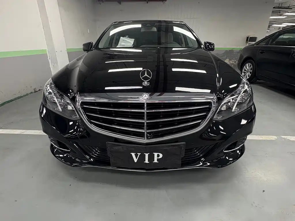 Mercedes-Benz E-Class — миниатюра 2