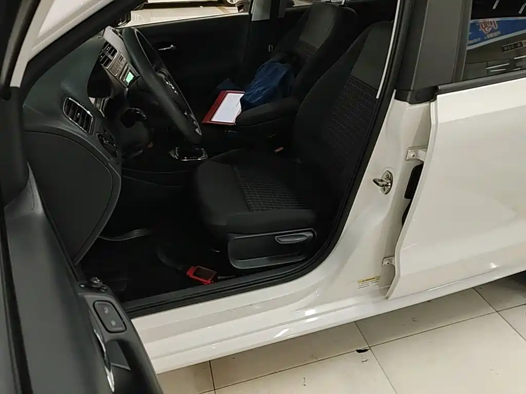 Volkswagen Polo — миниатюра 15