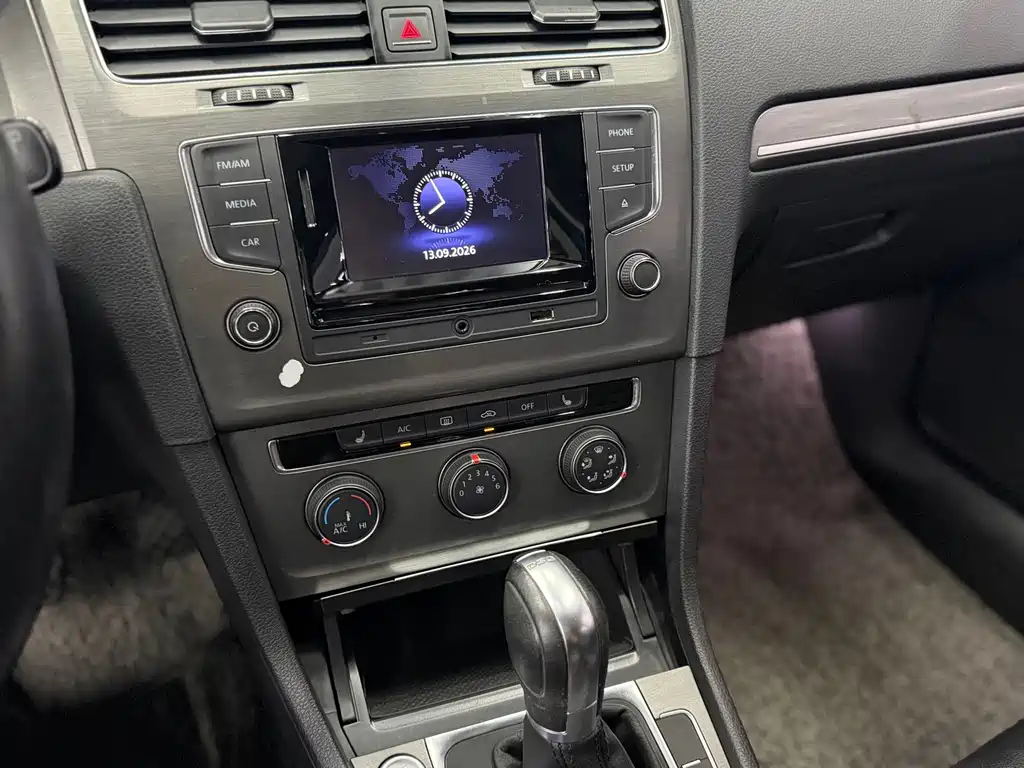 Volkswagen Golf — миниатюра 13